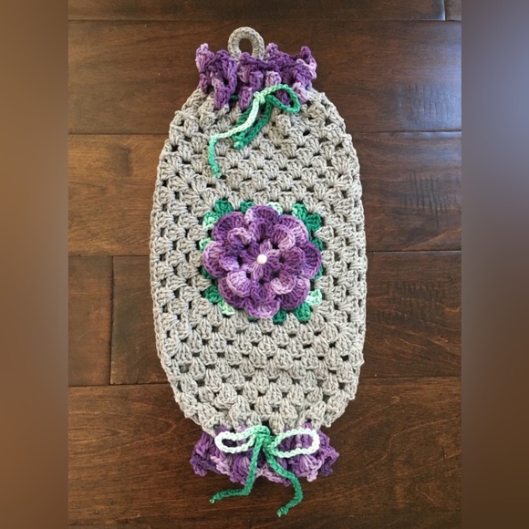 🆕 HANDMADE | Crochet Grocery Bag Holder - Gray/Purple Flower - Picture 1 of 5